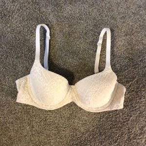Victoria’s Secret White Lace Bra
